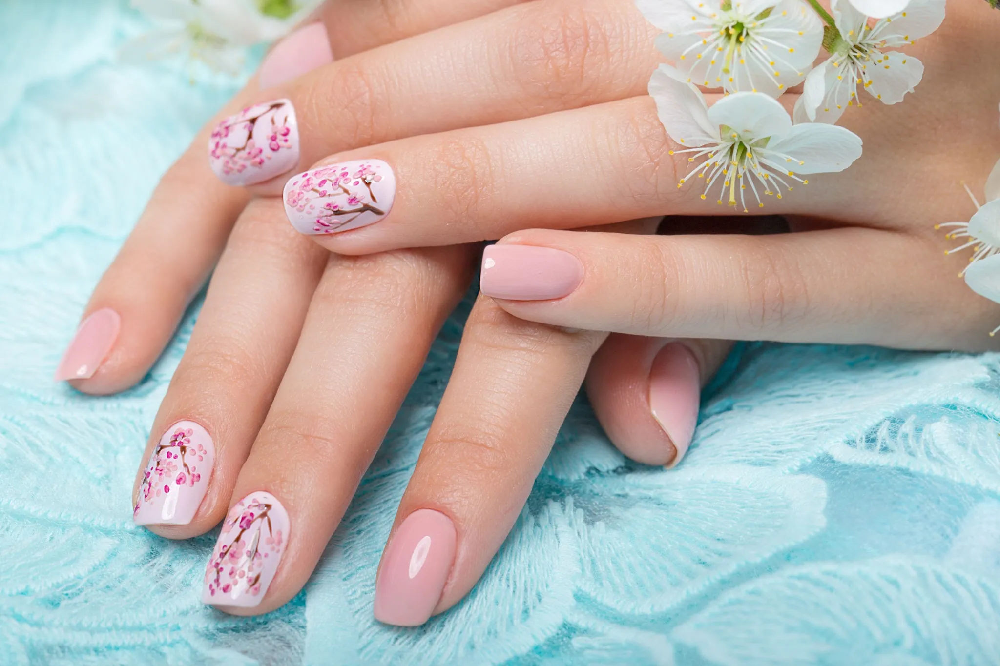 Floral Gel Nails